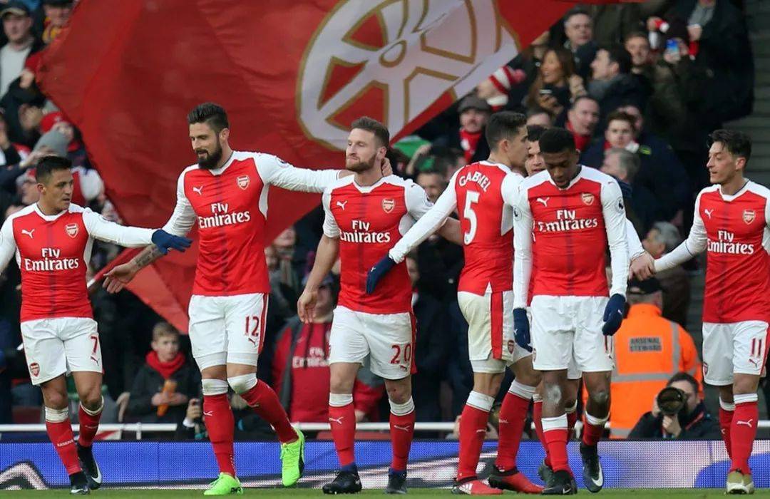 LOL官网-赛前阿森纳防线松动：葡超节点到来，媒体盛赞，心理建设被强调的简单介绍